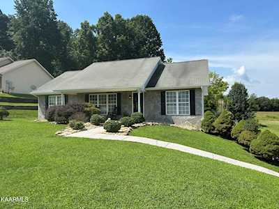 1129 Chesty Puller Circle Maryville, TN 37803