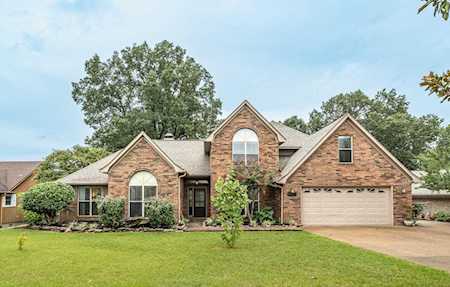 9700 Pine Point Dr Lakeland, TN 38002