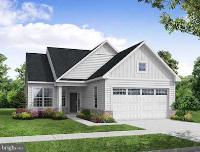 6 Vinegold Dr Mullica Hill, NJ 08062