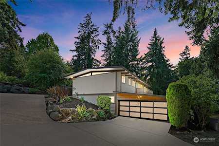 4457 119th Ave SE Bellevue, WA 98006