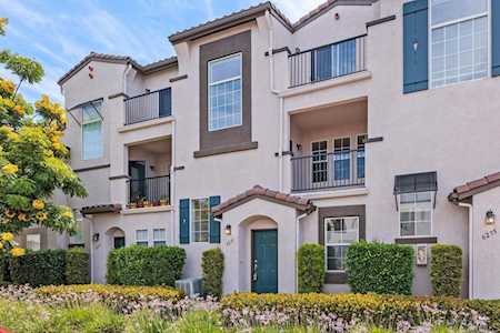 6231 Via Trato Carlsbad, CA 92009