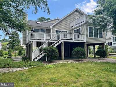 608 3rd St Bethany Beach, DE 19930