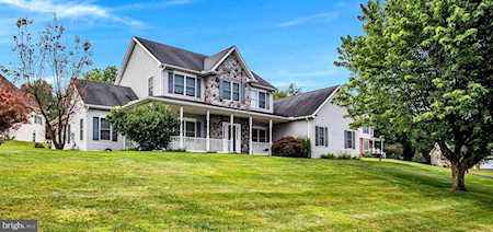6 Madison Circle Carlisle, PA 17015