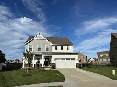 530 Crowley Ln Gallatin, TN 37066