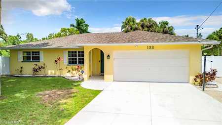 122 Brooks Rd North Fort Myers, FL 33917