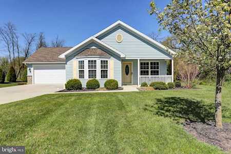107 Colonial Ct Shippensburg, PA 17257