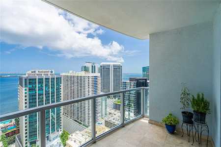 1060 Brickell Ave #3905 Miami, FL 33131