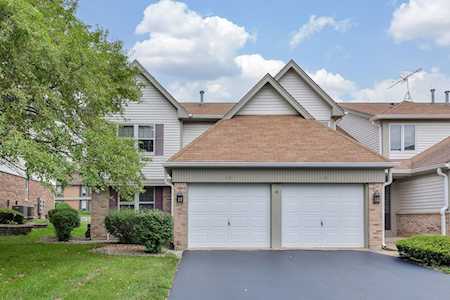 112 Millington Way #112 St. Charles, IL 60174