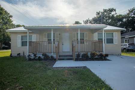 522 Bennett St Auburndale, FL 33823