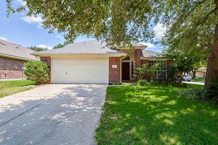 10502 Shady Canyon Houston, TX 77070