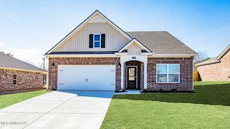 7324 Longmeadow Dr Horn Lake, MS 38637
