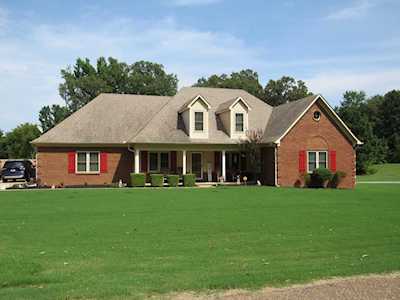 498 Mcquiston Rd Brighton, TN 38011