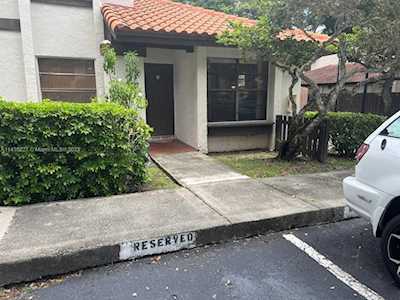 11122 SW 132nd Ct #7-1 Miami, FL 33186