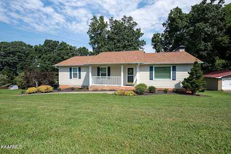 2935 W Hills Dr Maryville, TN 37803