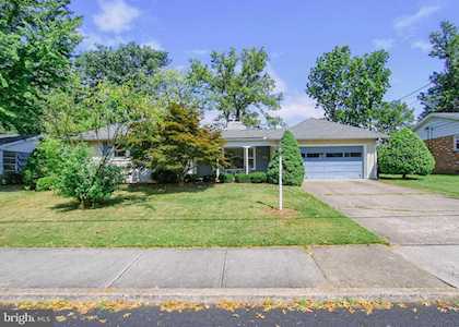 808 Gobin Dr Carlisle, PA 17013