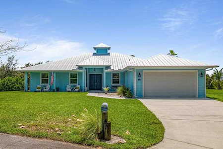 1196 NE Oceanview Circle Jensen Beach, FL 34957