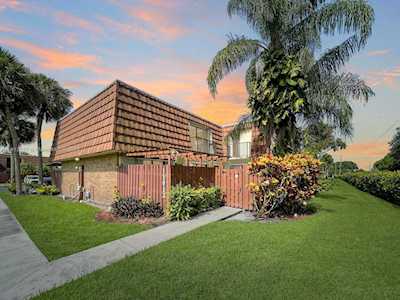 11913 SW 11th Ct #. Davie, FL 33325