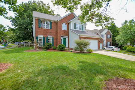 6110 Glendock Ct Charlotte, NC 28269