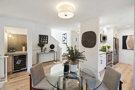 733 Fairfield Rd #4 Burlingame, CA 94010