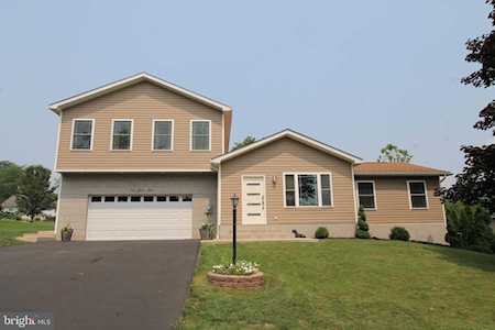202 N Vanessa Dr Pleasant Gap, PA 16823