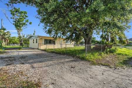 2600 Ashwood St Fort Myers, FL 33901
