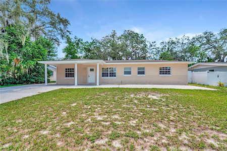 7607 Pine Hill Dr Tampa, FL 33617