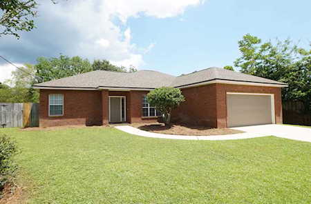 1905 Oak Ave Niceville, FL 32578