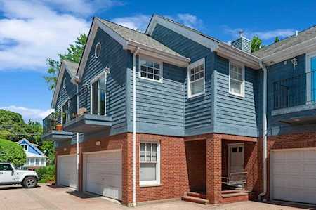 952 Deerfield Rd Highland Park, IL 60035