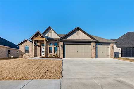 230 Ambry Loop Centerton, AR 72719