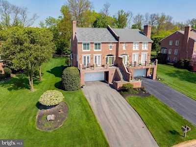 27 Stone Tower Ln Wilmington, DE 19803