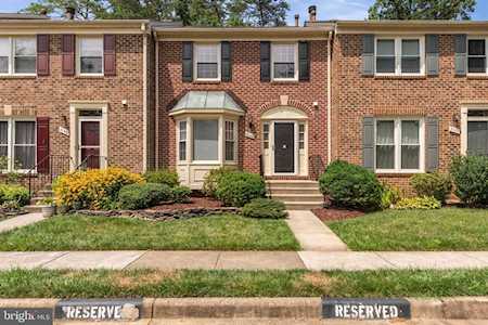 5144 Kimscott Ct Annandale, VA 22003