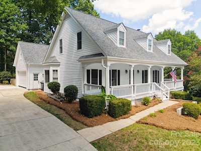 19119 Southport Dr Cornelius, NC 28031