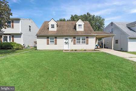 32 Beacon Ln New Castle, DE 19720
