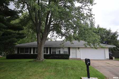 608 W Shoshone Rd Peoria, IL 61614
