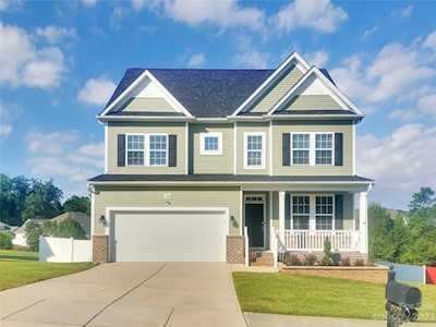 2372 Fairport Dr SE Concord, NC 28025