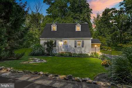 57 Stony Brook Rd Hopewell, NJ 08525