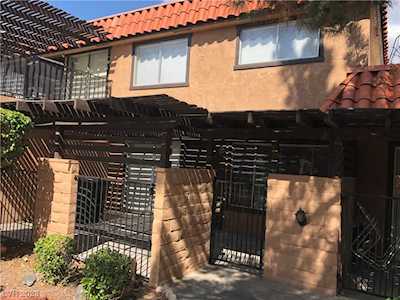 231 Misty Isle Ln #C Las Vegas, NV 89107