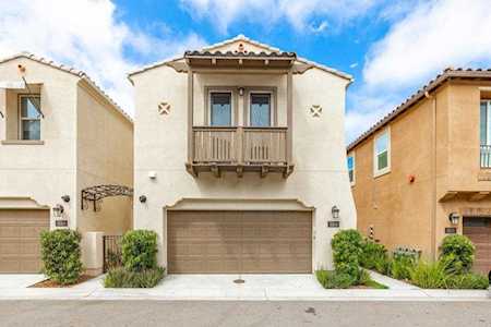 3266 Vestra Way Carlsbad, CA 92010