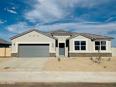 64 S Carlton Avenue Casa Grande, AZ 85122
