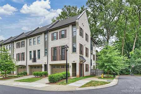 2906 Hillside Springs Dr Charlotte, NC 28209