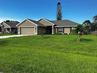 1691 SW Angelico Ln Port St Lucie, FL 34984