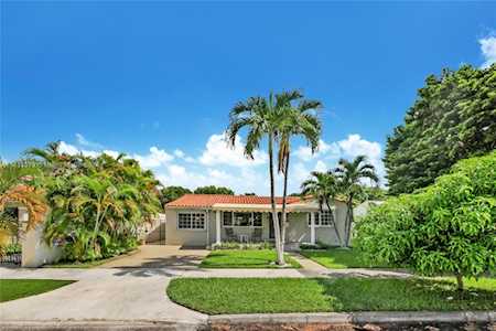 2475 SW 26th Lane Miami, FL 33133