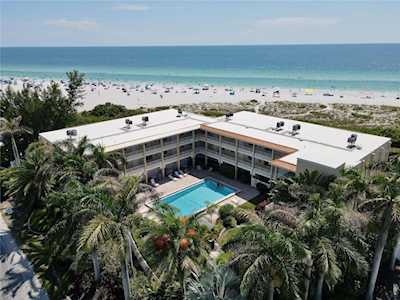 4200 Gulf Dr #102 Holmes Beach, FL 34217