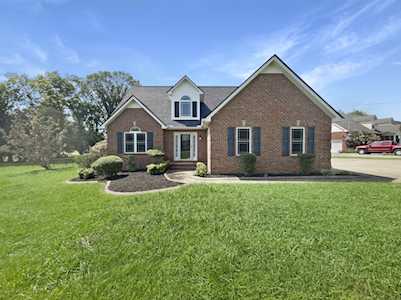 9105 Dandelion Dr Murfreesboro, TN 37129