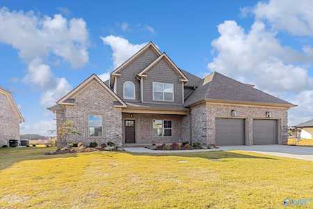 16933 Whispering Pines Athens, AL 35611