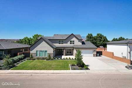 92 W Elinor LN Washington, UT 84780