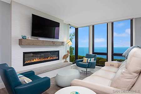 424 Stratford Ct. #B12 Del Mar, CA 92014