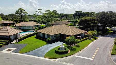 550 Woodland Circle Atlantis, FL 33462