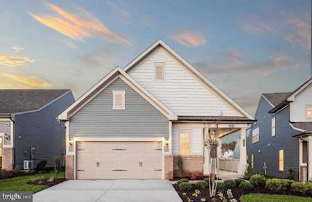 21939 Hawksbill High Circle #1 Sterling, VA 20164
