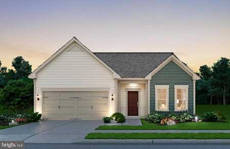 21943 Hawksbill High Circle #03 Sterling, VA 20164